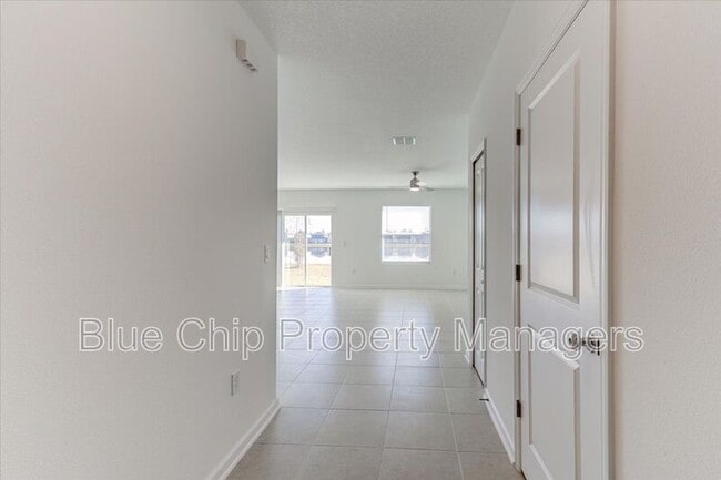 Photo - 1212 Belle Isle Ln