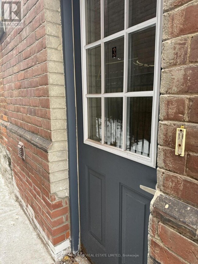 Photo - 43 Elm Ave Unit 3