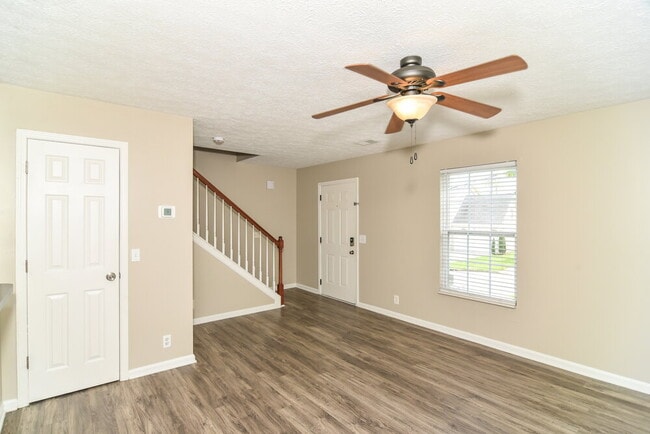 Photo - 3425 Cainbrook Crossing