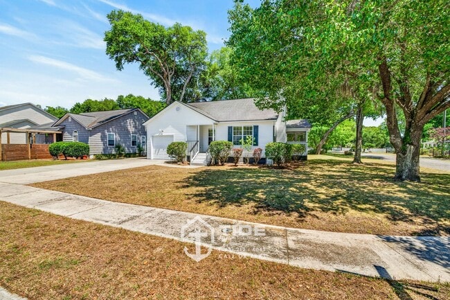 Photo - Modern Living in the Heart of West Ashley