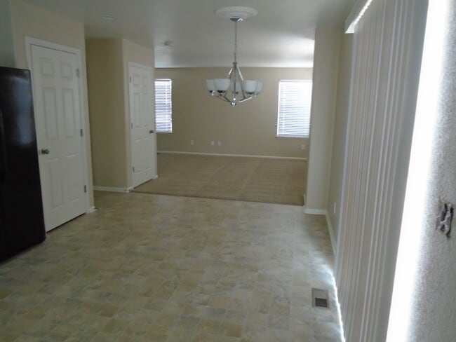 Photo - 1020 Quail Cir