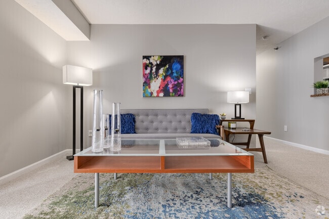 2BR, 2BA - 1000 SF - Club Meridian