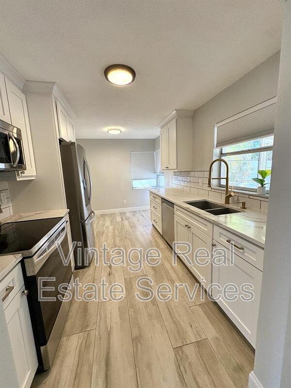Photo - 1074 S Woodbrook Drive South