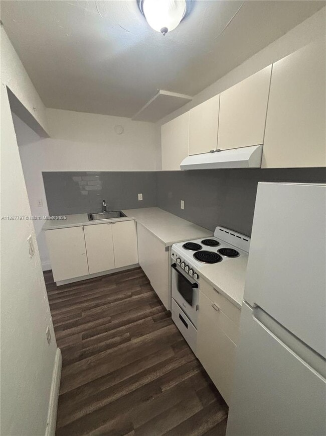 Photo - 542 NW 8th St Unidad 3