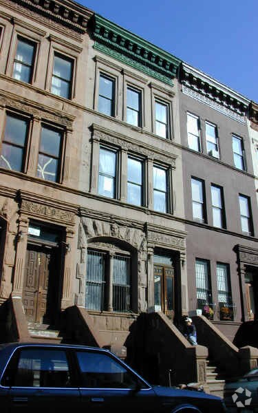 Photo - 151 W 120th St