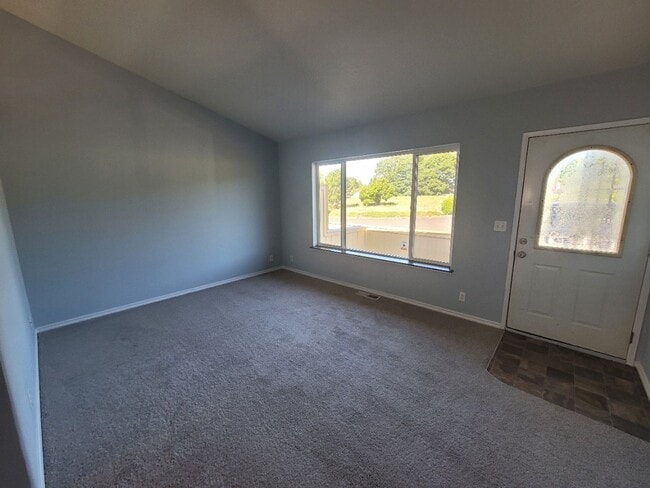 Photo - 2 Bedroom Condo Available in Thurston