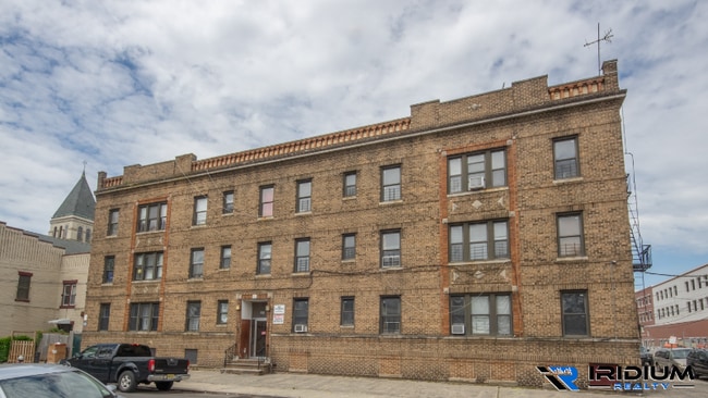 Photo - 425 Rose Ave Unit 2BR