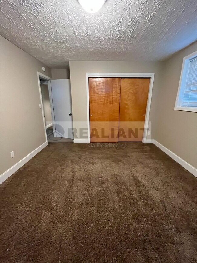 Photo - 4013 Elora Ln