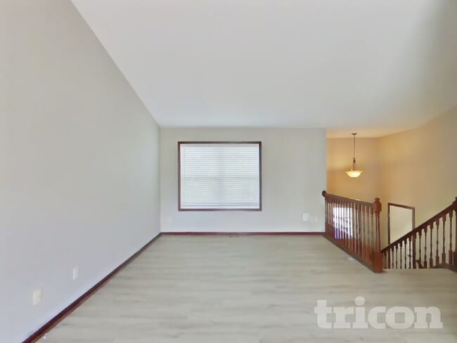 618 Dillon Ave N