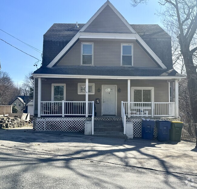 Building Photo - 6 Simsbury St Rental