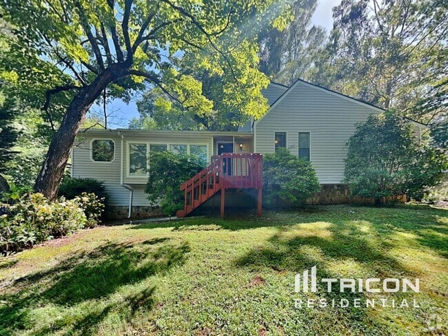 Building Photo - 136 Bramble Oak Dr Rental