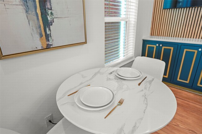 Photo - 808 Sul Ross St Unit 6