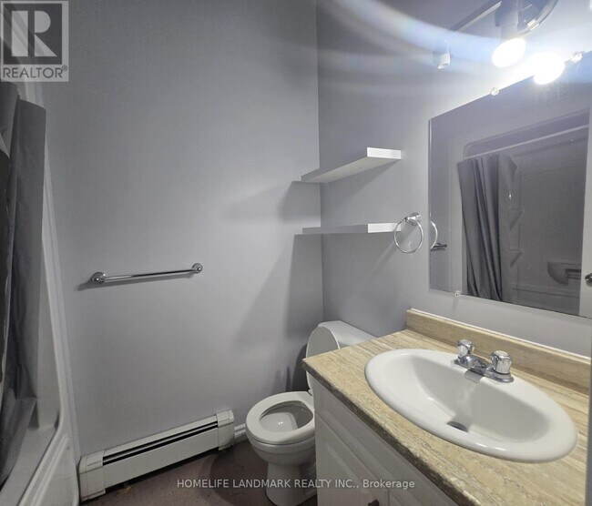 Photo - 300 Main St Unité 2