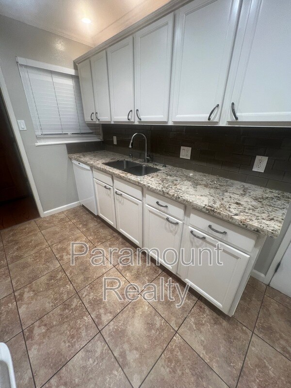 Photo - 3131 Mt Diablo St