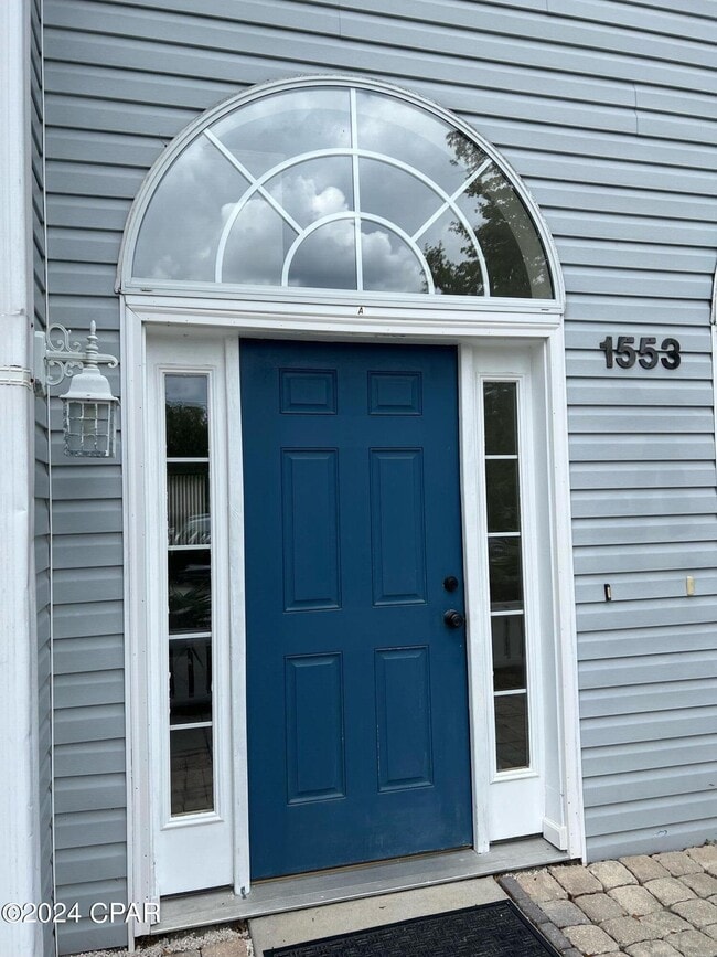 Photo - 1553 Mulberry Ave