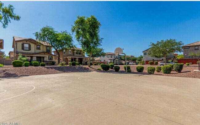 Photo - 942 S Deerfield Ln