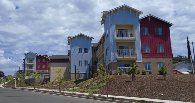 Photo - Sierra Heights Apartments