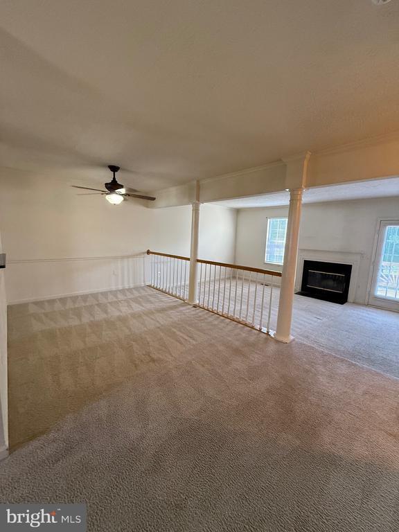 Photo - 105 W Park Dr