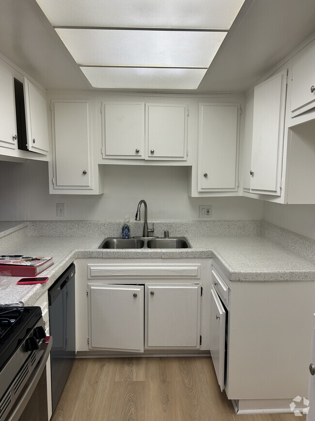 Building Photo - Mulberry Gardens Rental