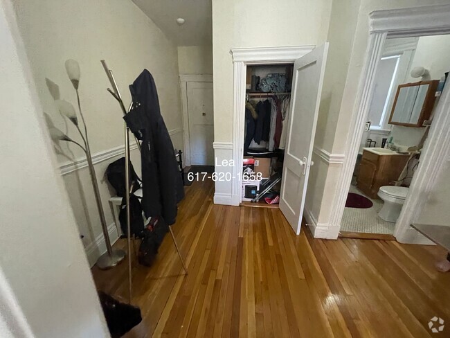 Building Photo - NO FEE***SEPT Incredible 1bed in Allston! ... Rental