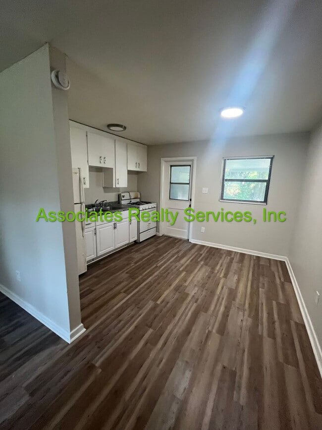 Building Photo - Beaucage-Whitney Park (Lot 5)-3132-3136 Unit 134-02 Rental