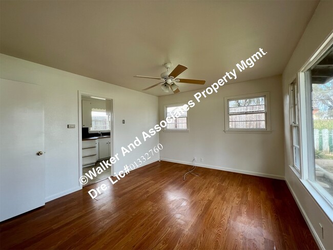 Photo - 330 Siler Ln