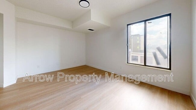Photo - 205 E Arbor Ave