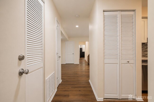 201 Edison Glen Terrace