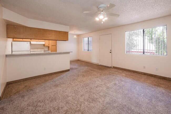 Boulder Creek Apartments