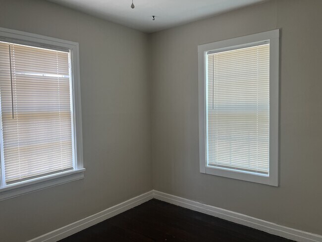 Photo - 2708 Avenue V