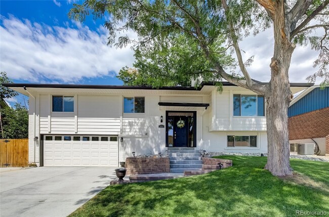 Photo - 2221 S Arbutus Ct