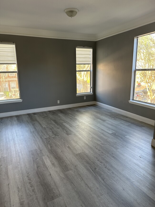 Building Photo - 8819 Villa View Cir Unit 207