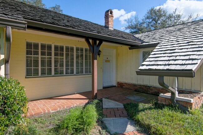 Photo - Charming 3 Bed/2 Bath Home for rent in the...