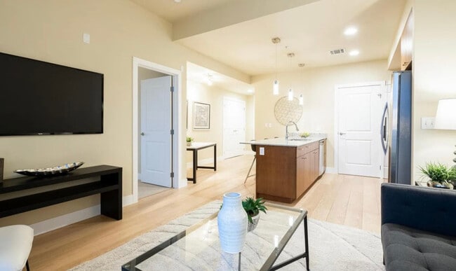 Photo - 2001 Lincoln St Unit #1812A