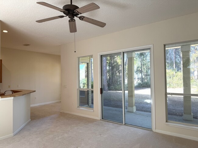 Photo - 96028 Long Is Pl