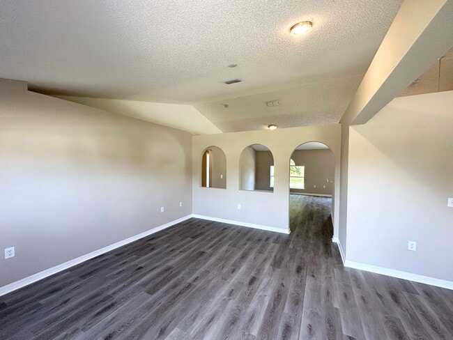 Photo - 71 Reidsville Dr