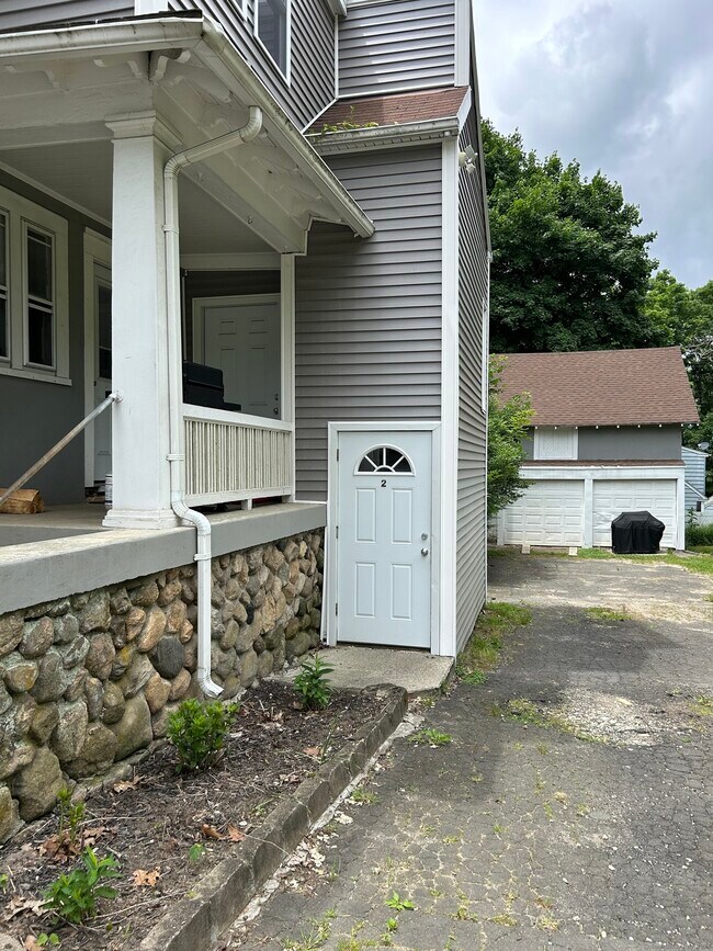 647 E Main St Apartment Torrington, CT