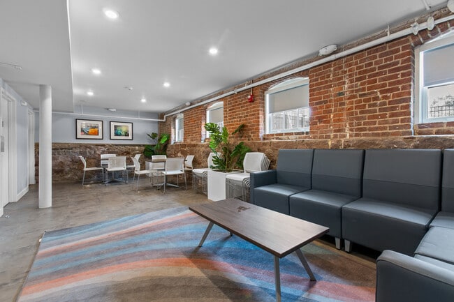 Photo - Mill Street Square