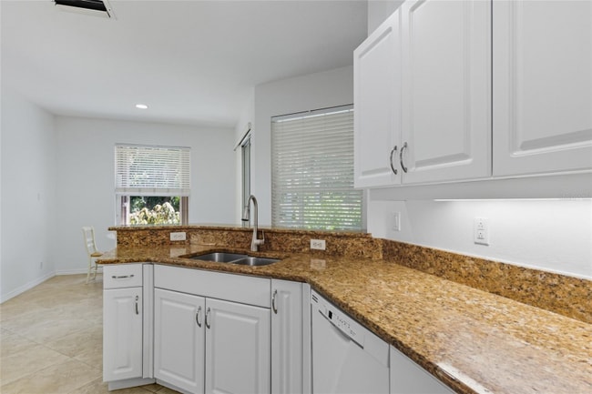 Photo - 2292 Harrier Way