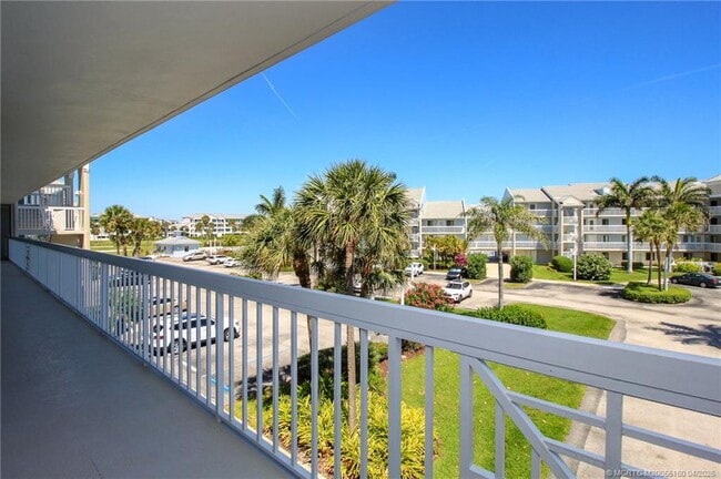 Photo - 20 NE Plantation Rd Unit 205