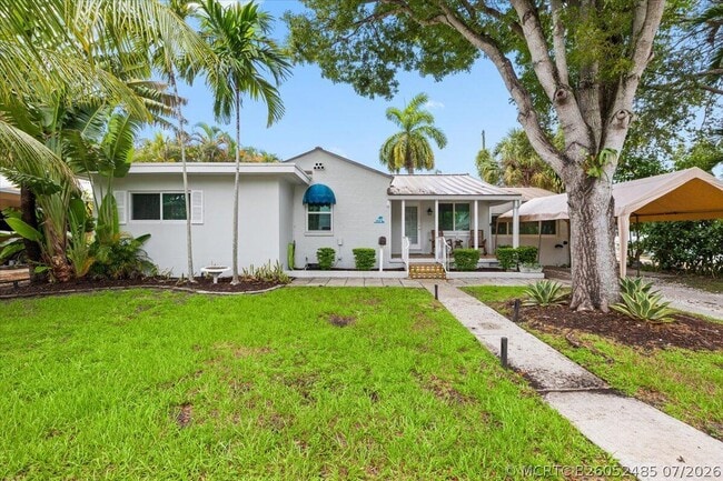 Photo - 305 NE 14th Ave