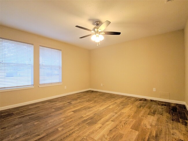 Photo - 4410 Dawn Creek Ln