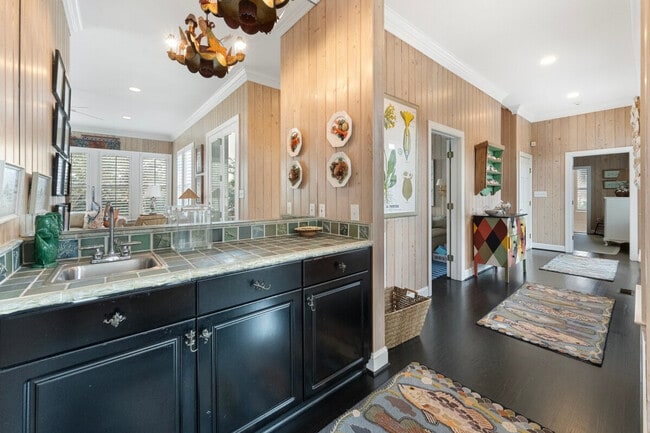 Photo - 64 Tradewind Ct Unit SI ID1253401P