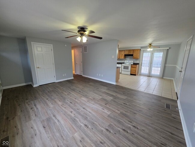 Photo - 1936 Heather Ct