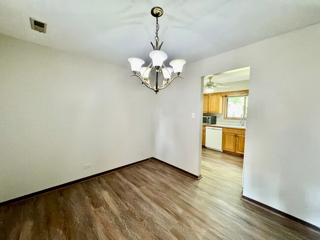 1737 Harrow Ct