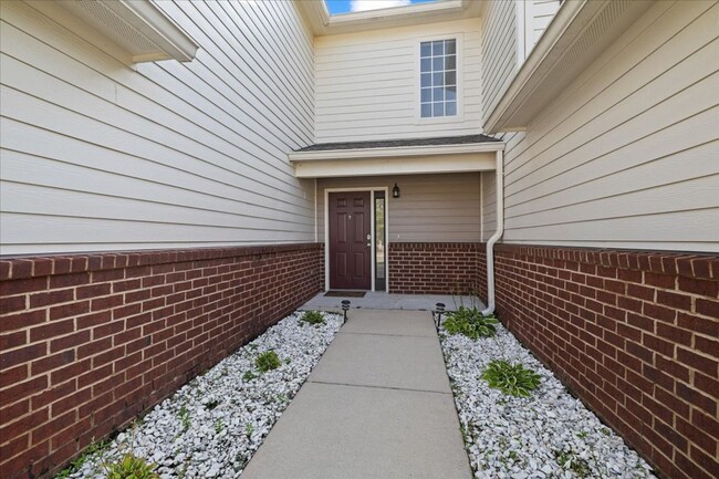 606 Wingspan Way
