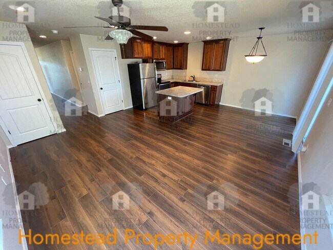 Photo - 1449-1451 Northgate Dr. Unidad 1451