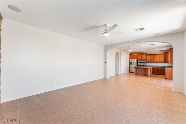 Photo - 600 El Loro St