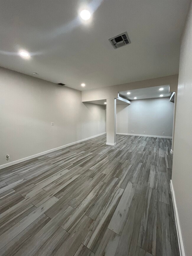 Photo - 1800 Country Club Dr Unit 14