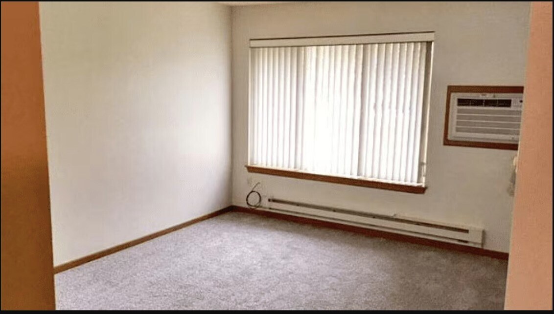 Photo - 745 Streeter Dr